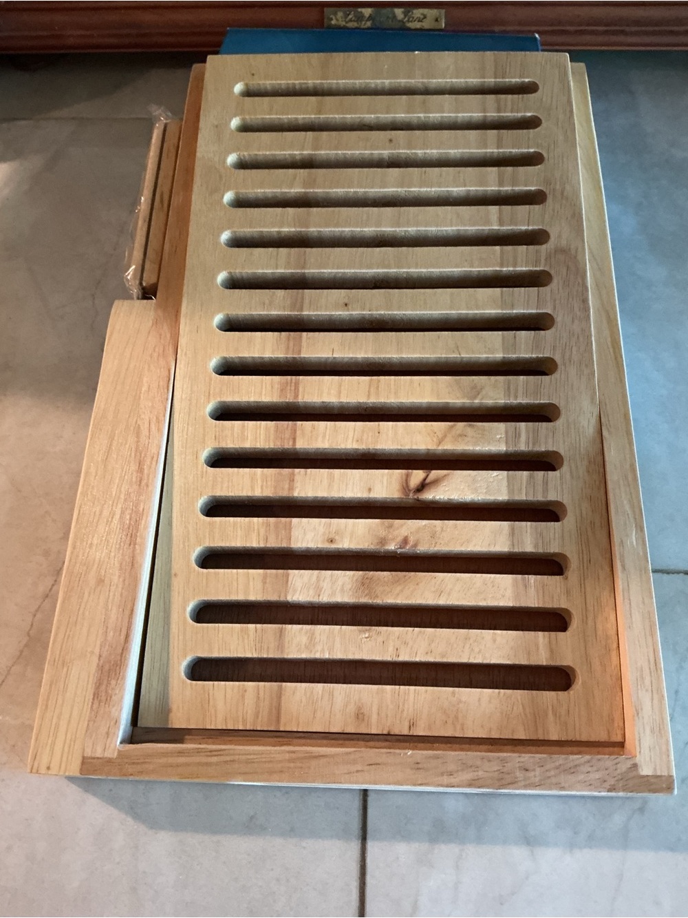 Avon Wooden Slatted Bread Board in Natural Wood Tone
